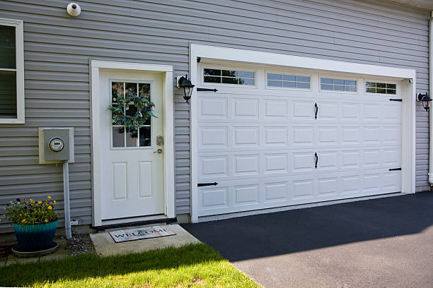 24/7 Emergency Garage Door Panel Replacement experts in Washington, PA